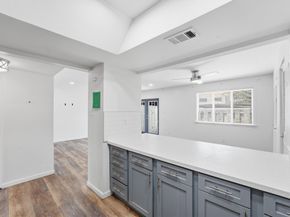 2220 Shadowdale Drive 350, Houston TX 77043