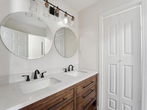 2220 Shadowdale Drive 350, Houston TX 77043