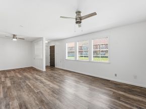 2220 Shadowdale Drive 350, Houston TX 77043
