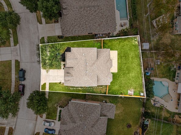 13834 Lake Livingston Drive, Houston TX 77044