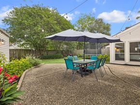 1623 Warwickshire Drive, Houston TX 77077