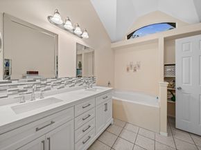 11515 Socorro Lane, Tomball TX 77377
