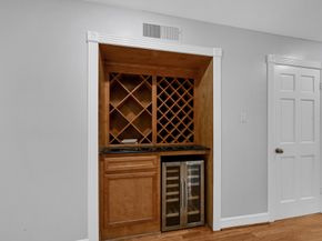 2430 Nantucket Drive B, Houston TX 77057