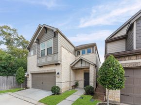 1822 Calabasas Way, Houston TX 77080