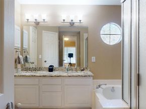 14 Willow Point Place, The Woodlands TX 77382