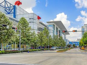 1211 Caroline Street 1804, Houston TX 77002