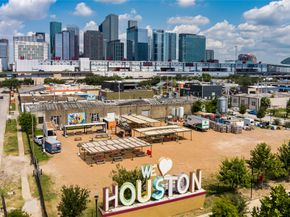 1211 Caroline Street 1804, Houston TX 77002