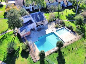 5825 Village Forest Court, Houston TX 77092