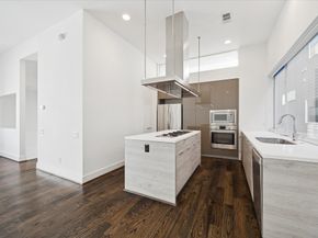 1151 W 18th Street, Houston TX 77008