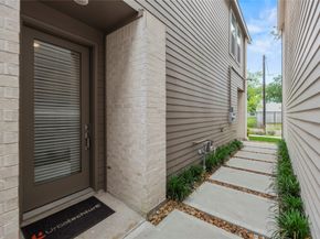1042 Homer Street, Houston TX 77091