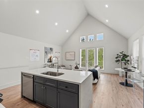 1042 Homer Street, Houston TX 77091