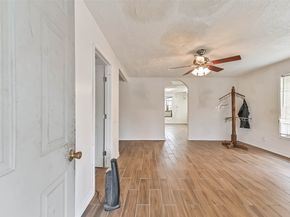 3822 Wipprecht Street, Houston TX 77026