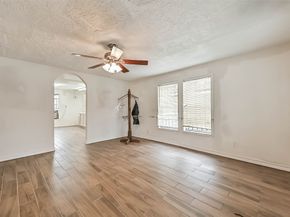 3822 Wipprecht Street, Houston TX 77026