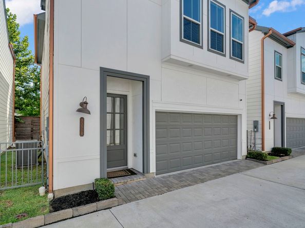 9551 Neuens Rd Road B, Houston TX 77080