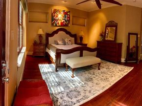 2334 Camden Drive, Houston TX 77021