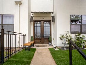 1310 W Dallas Street, Houston TX 77019