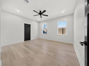 5619 Chapman Street, Houston TX 77009