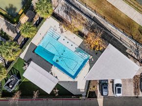 2605 Maxroy Street, Houston TX 77007