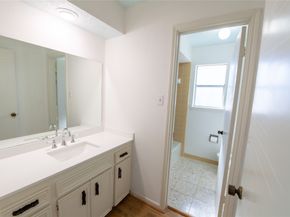 2542 Hodges Bend, Sugar Land TX 77479