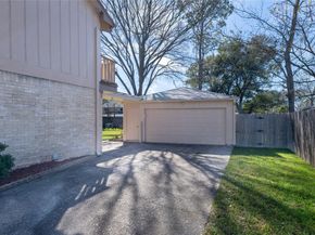 2542 Hodges Bend, Sugar Land TX 77479
