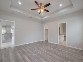 7981 Saint Louis Street, Houston TX 77028