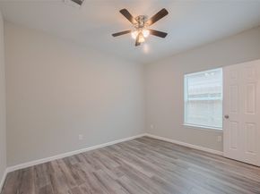 7981 Saint Louis Street, Houston TX 77028