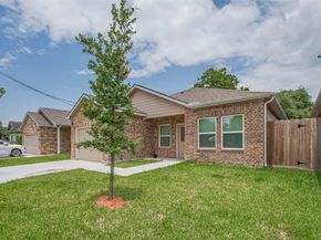 7981 Saint Louis Street, Houston TX 77028