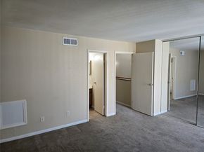 5917 Fairdale Lane 6, Houston TX 77057