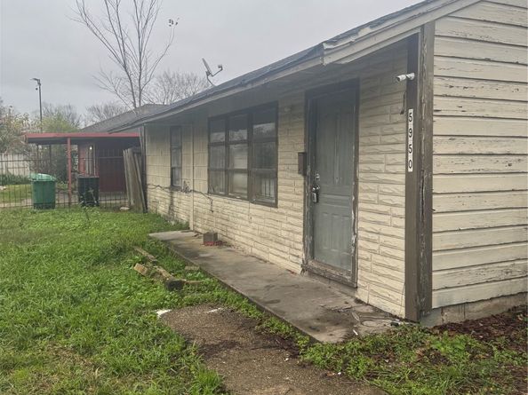 5950 Doolittle Boulevard, Houston TX 77033