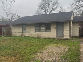 5950 Doolittle Boulevard, Houston TX 77033