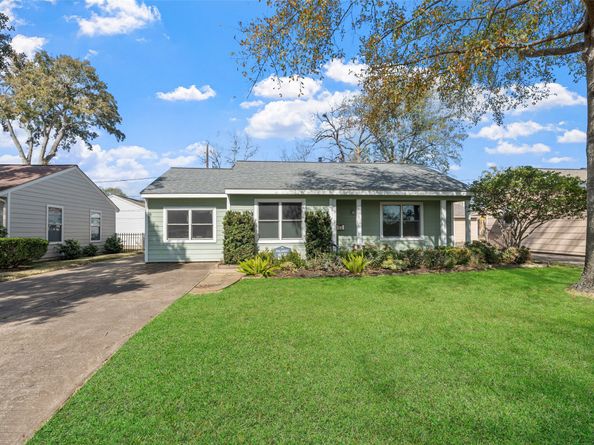 1706 Wakefield Drive, Houston TX 77018