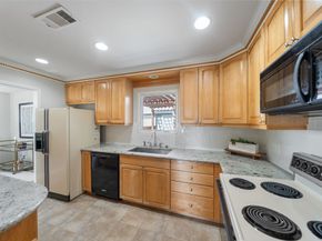 1706 Wakefield Drive, Houston TX 77018