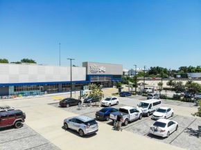 1706 Wakefield Drive, Houston TX 77018