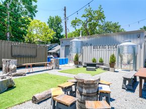 1706 Wakefield Drive, Houston TX 77018