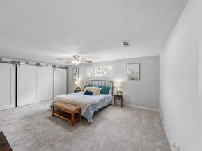 1706 Wakefield Drive, Houston TX 77018