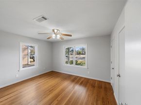 1706 Wakefield Drive, Houston TX 77018