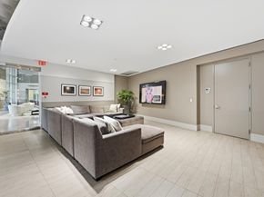 1901 Post Oak Boulevard 4113, Houston TX 77056