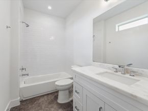 5309 Eigel Street, Houston TX 77007