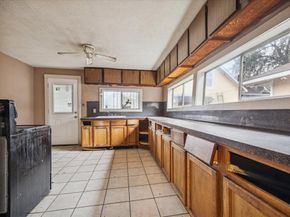 2906 Garrow Street, Houston TX 77003