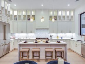 13034 Memorial Drive, Houston TX 77079