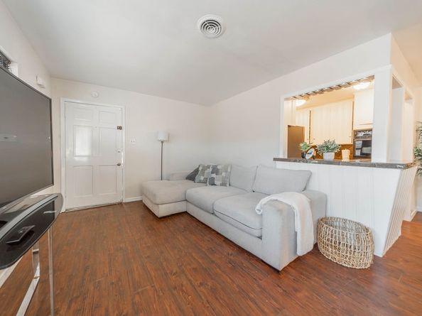 4723 Merwin Street, Houston TX 77027