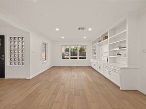 4862 Creekbend Drive, Houston TX 77035