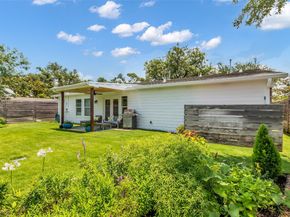 1819 Mill Creek Drive, Houston TX 77008