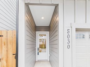 5032 Creekmont Drive, Houston TX 77091