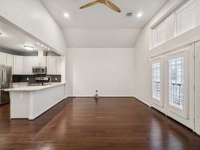 2741 Sherwin Street, Houston TX 77007