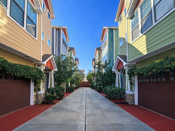 2414 Charleston Street C, Houston TX 77021