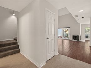 7655 S Braeswood Boulevard 47, Houston TX 77071