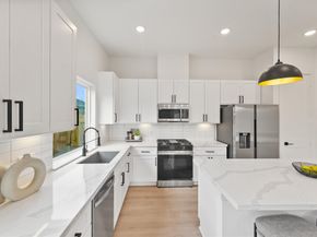 243 Rebecca Street E, Houston TX 77022