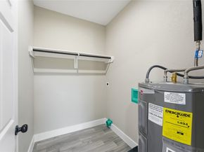 9722 Tuffly St, Houston TX 77029