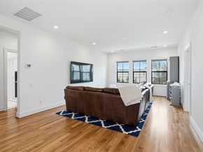 1710 Du Barry Lane, Houston TX 77018